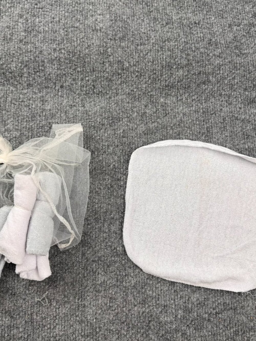 reusable cotton facial cleansing cloths pack of 5 with mesh wash bag 7x7 gray